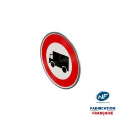 Panneau temporaire B8 Accès interdit aux véhicules de transport de marchandise à rails