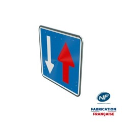 Panneau temporaire C18 Priorité circulation venant en sens inverse à rails