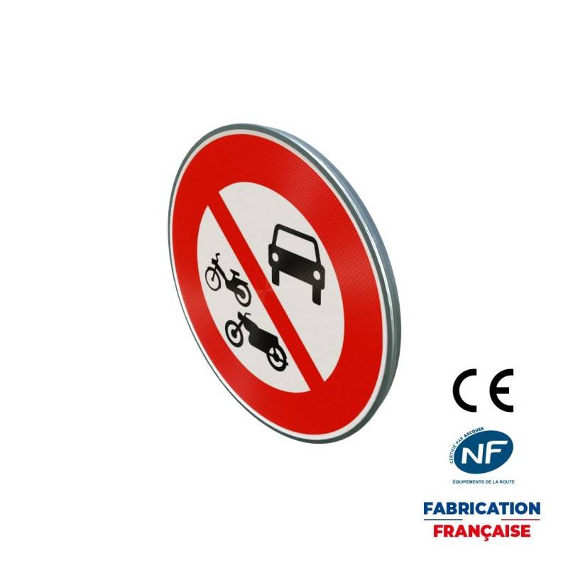 Panneau d'interdiction B7b Accès interdit aux véhicules à moteurs