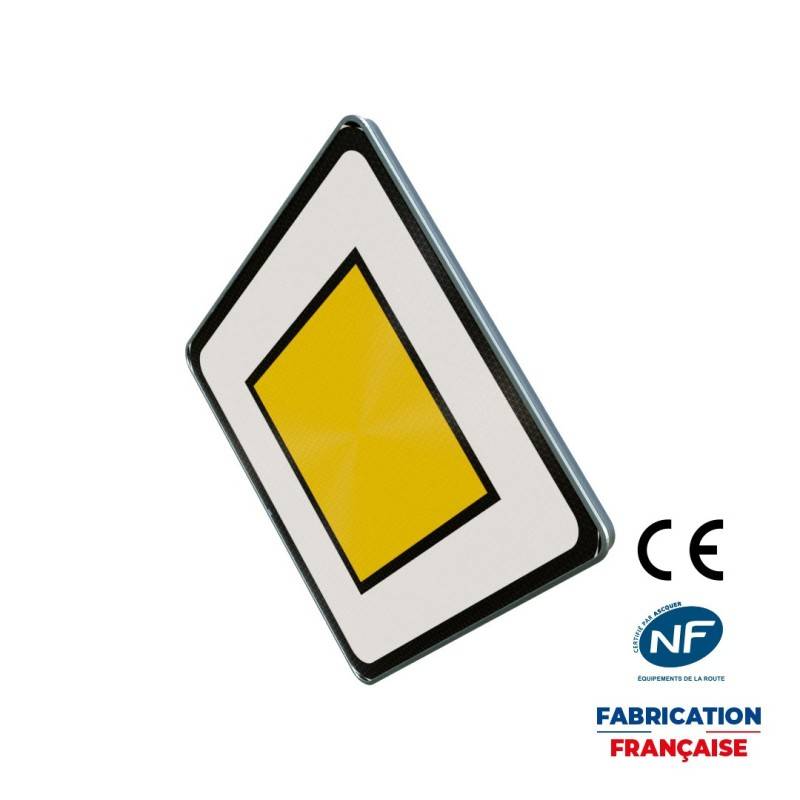 Panneau d'intersection et de priorité AB6 Caractère prioritaire d’une route Panneau d'intersection et de priorité AB6 Caractère prioritaire d’une route