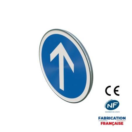 Panneau d'obligation B21b Direction obligatoire tout droit