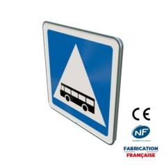 Panneau d'indication C20b Traversée de voie de véhicules routiers des services réguliers de transport en commun