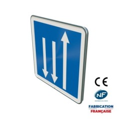 Panneau d'indication C29c Section de route à trois voies affectées