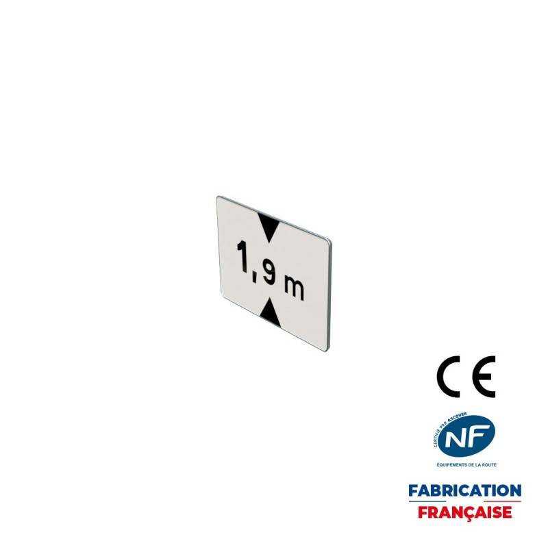 Panonceau M4v Véhicules dont hauteur charge comprise est supérieure nombre indiqué