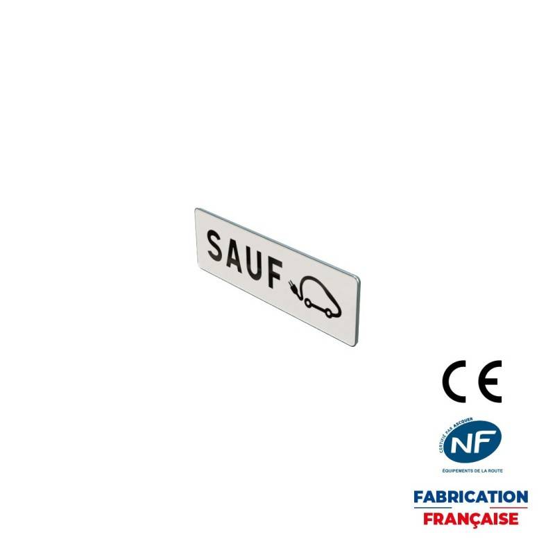 Panonceau M6i Réservé aux véhicules électriques pendant la recharge