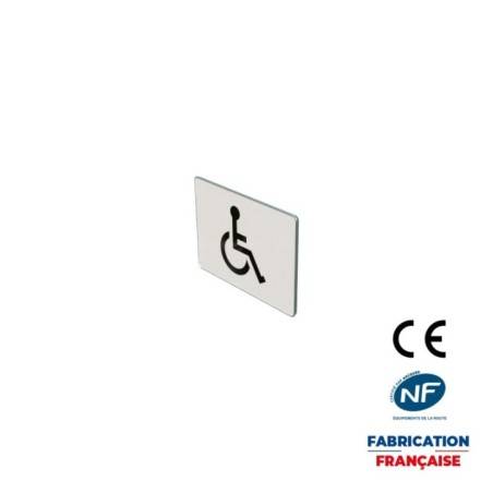 Panonceau M4n Installations aménagées pour handicapés physiques