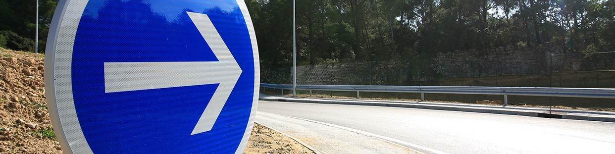 Balise J5 | Signalisation de Contournement d'Îlot (NF)